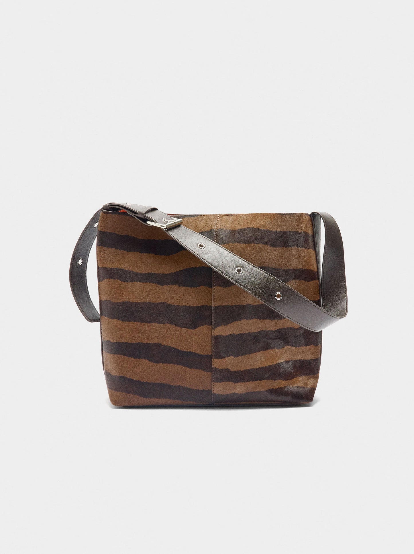 Shoulder Bag With Animal Printed Leather
