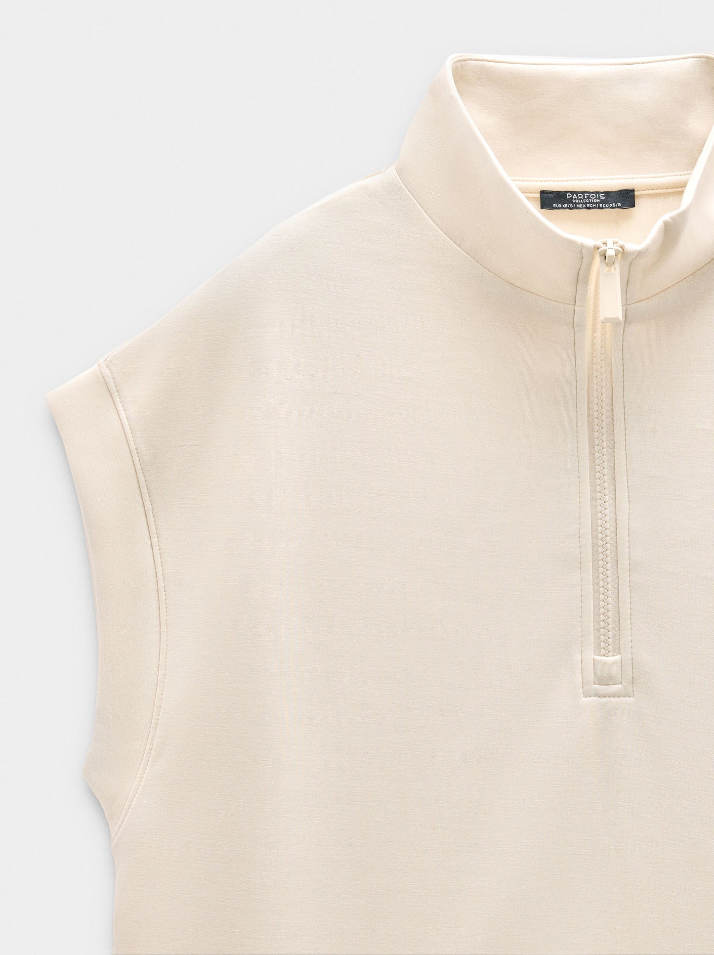 Top With Zipper Closure Soft Touch