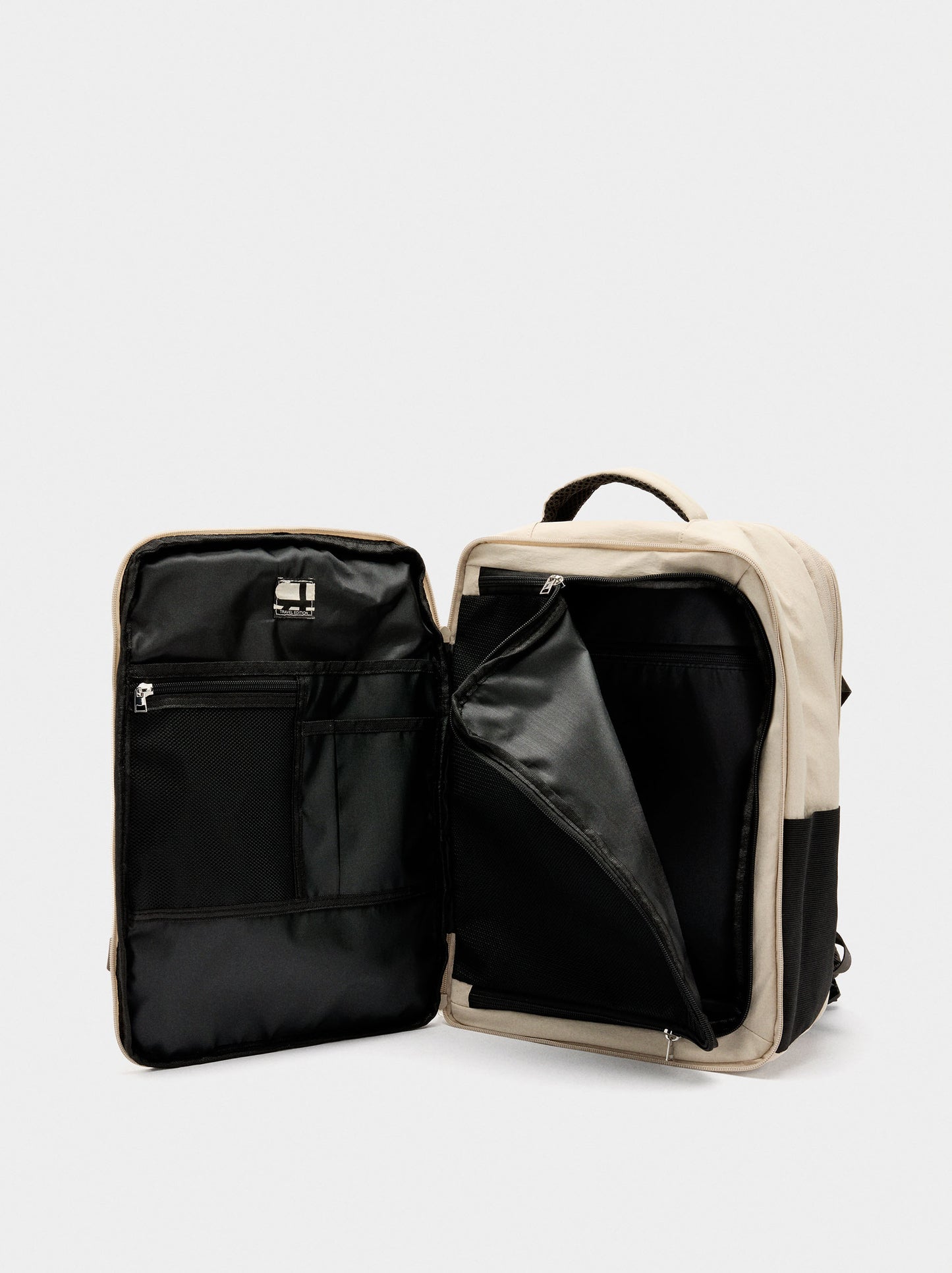 Extendable Nylon Cabin Backpack With Water-Repellent