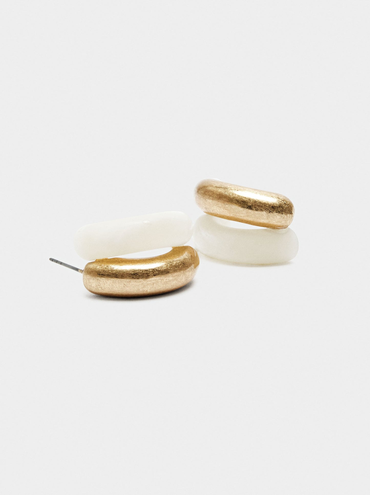 Double Hoop Earrings With Resin