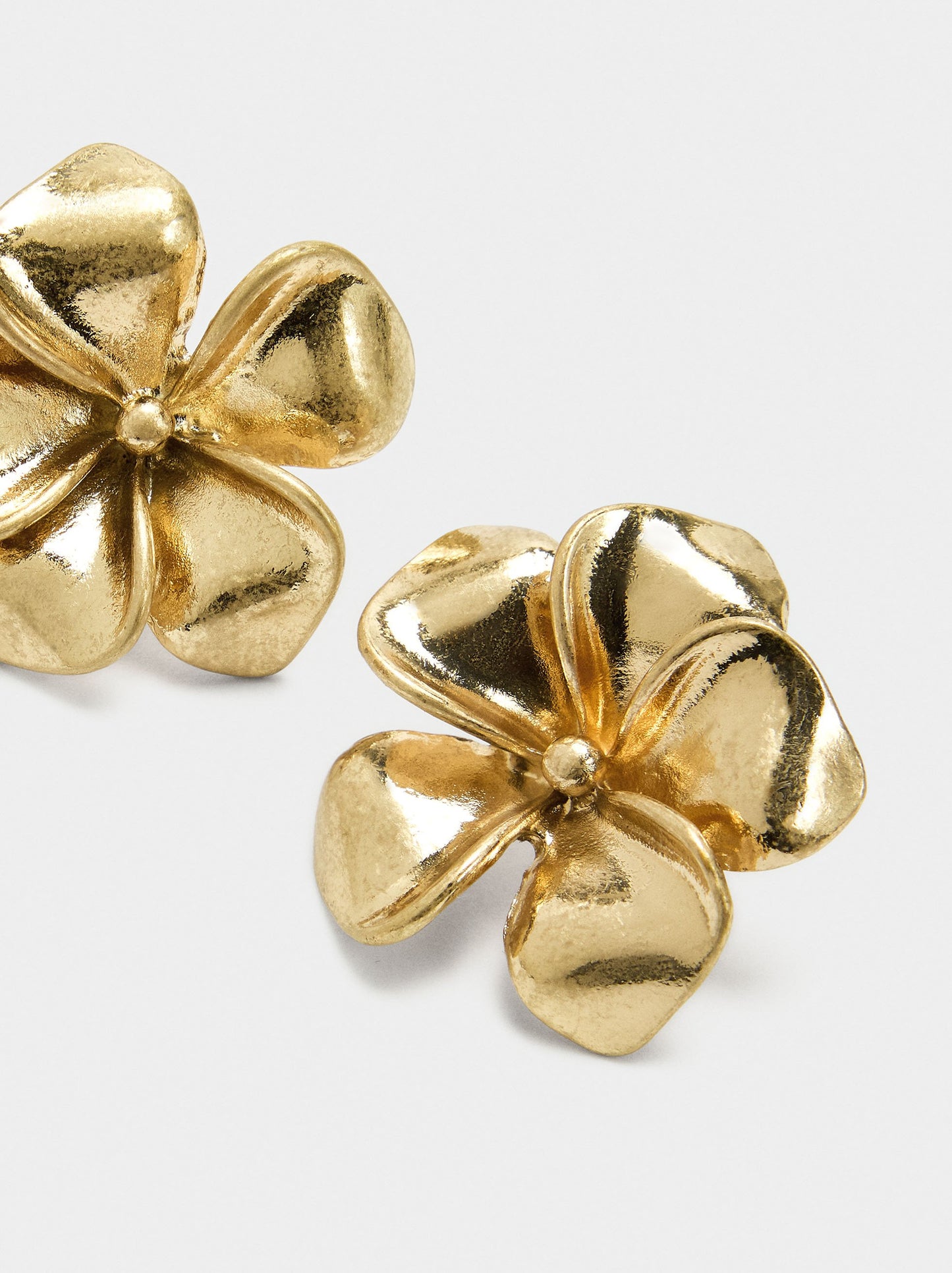 Flower Earrings With Embossed Detail