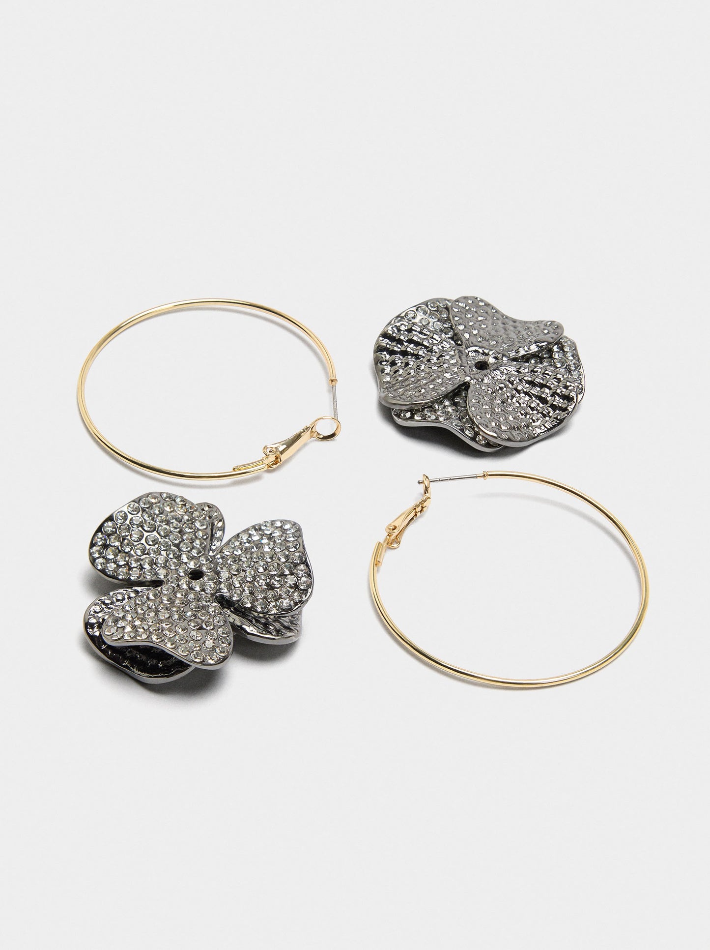 Maxi Open Hoop Earrings With Flower And Crystals