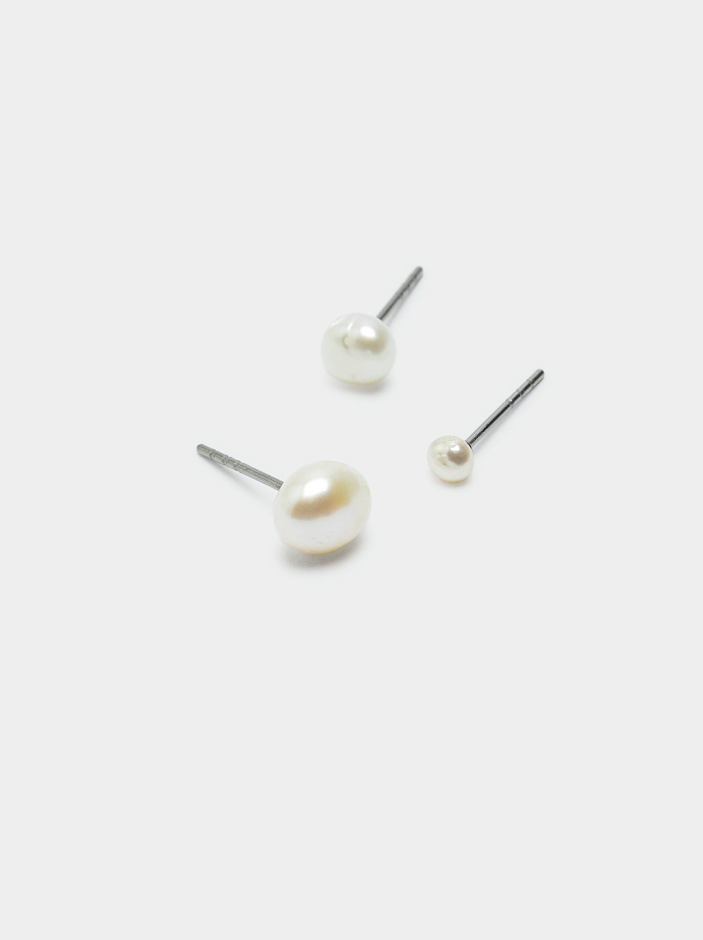 Set Of Earrings With Freshwater Pearls