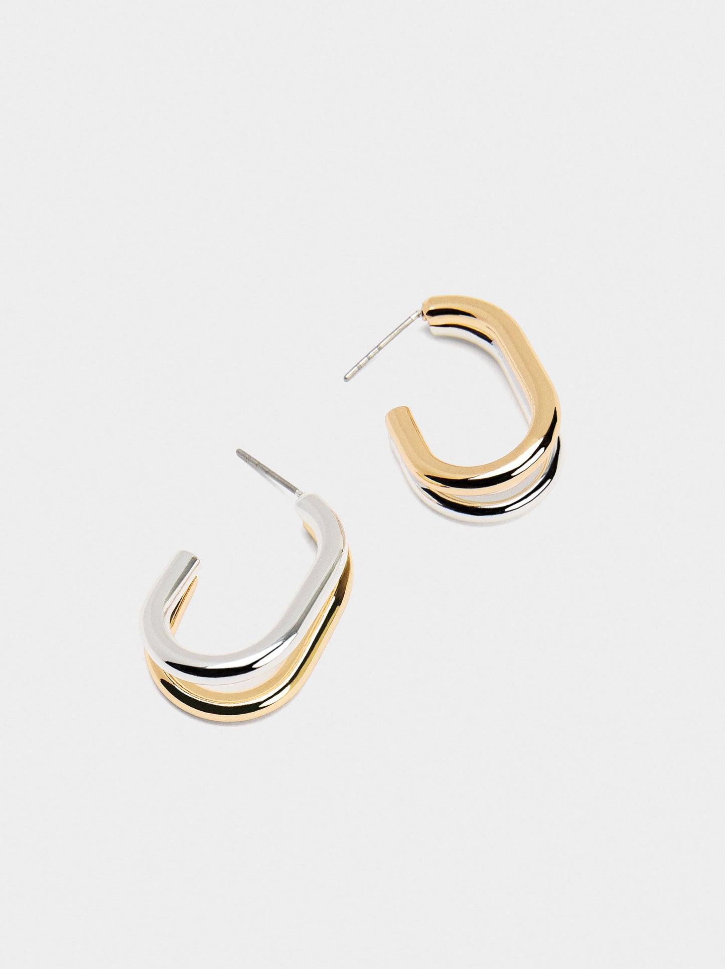 Bicolor Earrings With Double Effect
