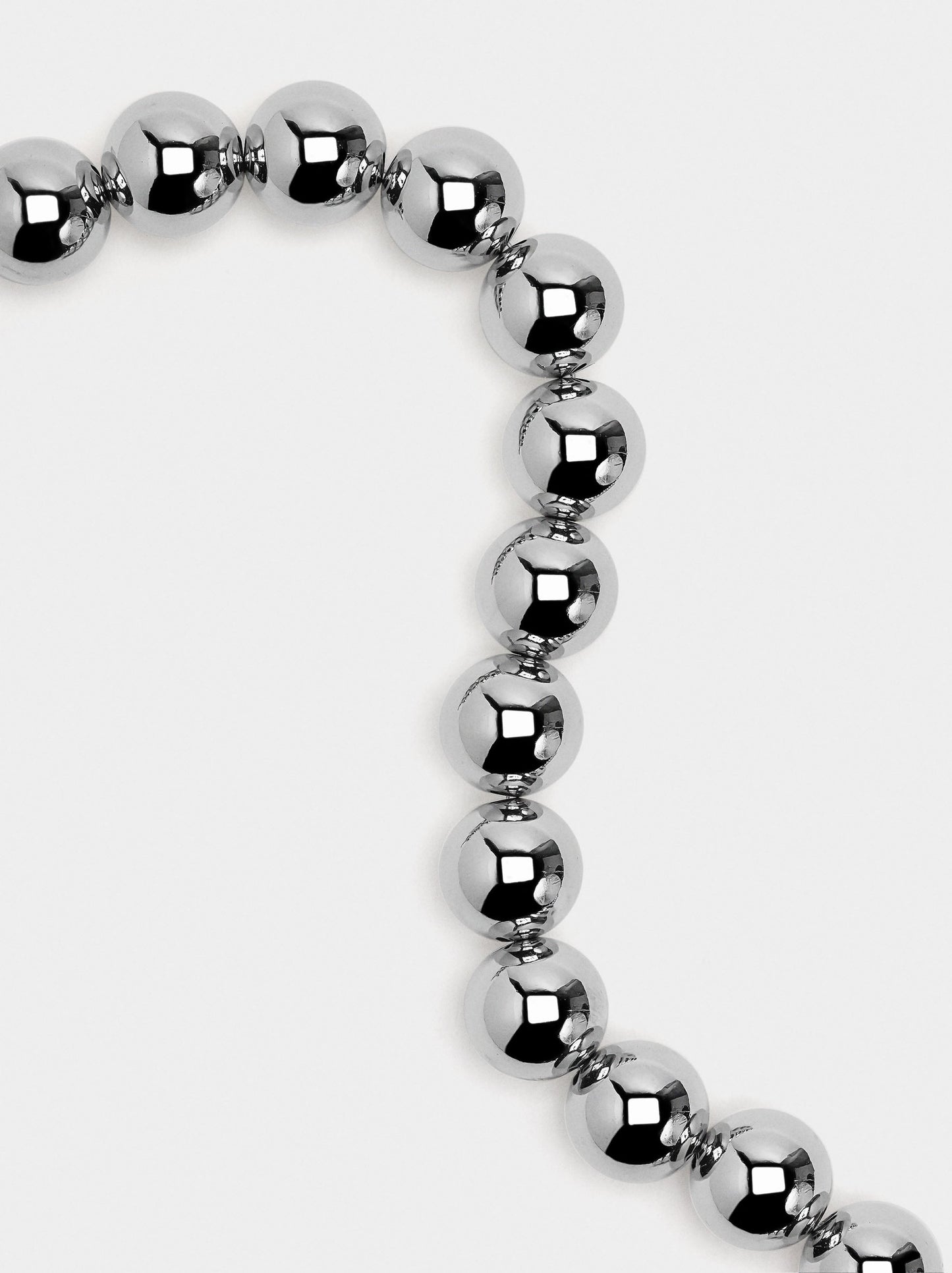 Short Necklace With Beads