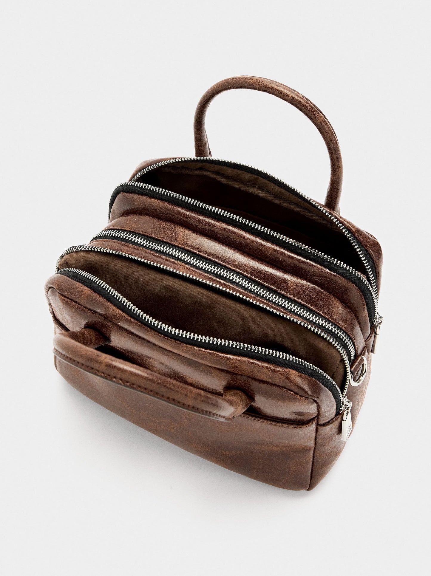 Bowling Bag With Cracked Effect