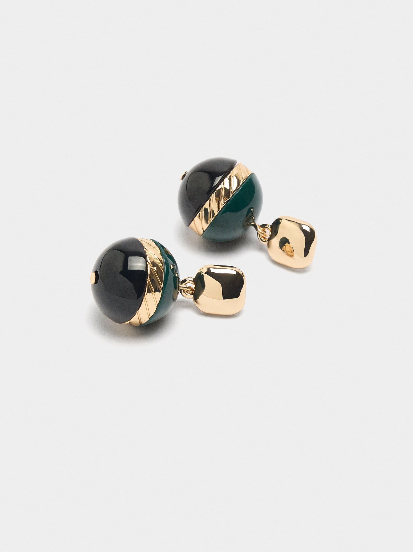 Earrings With Resin Beads