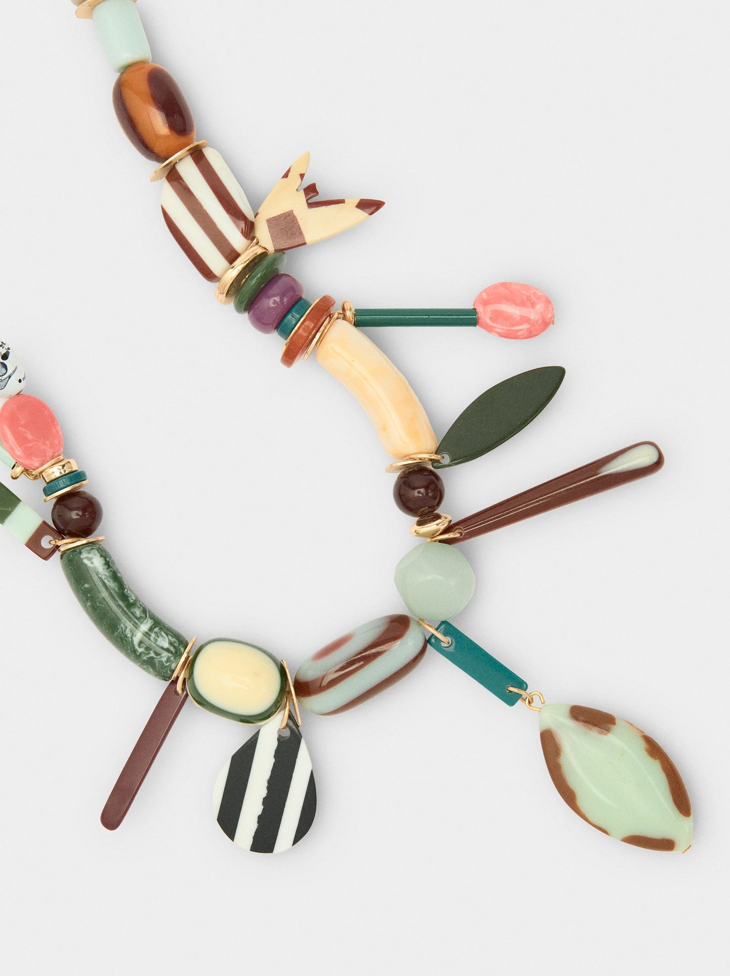 Short Necklace With Multicolor Beads