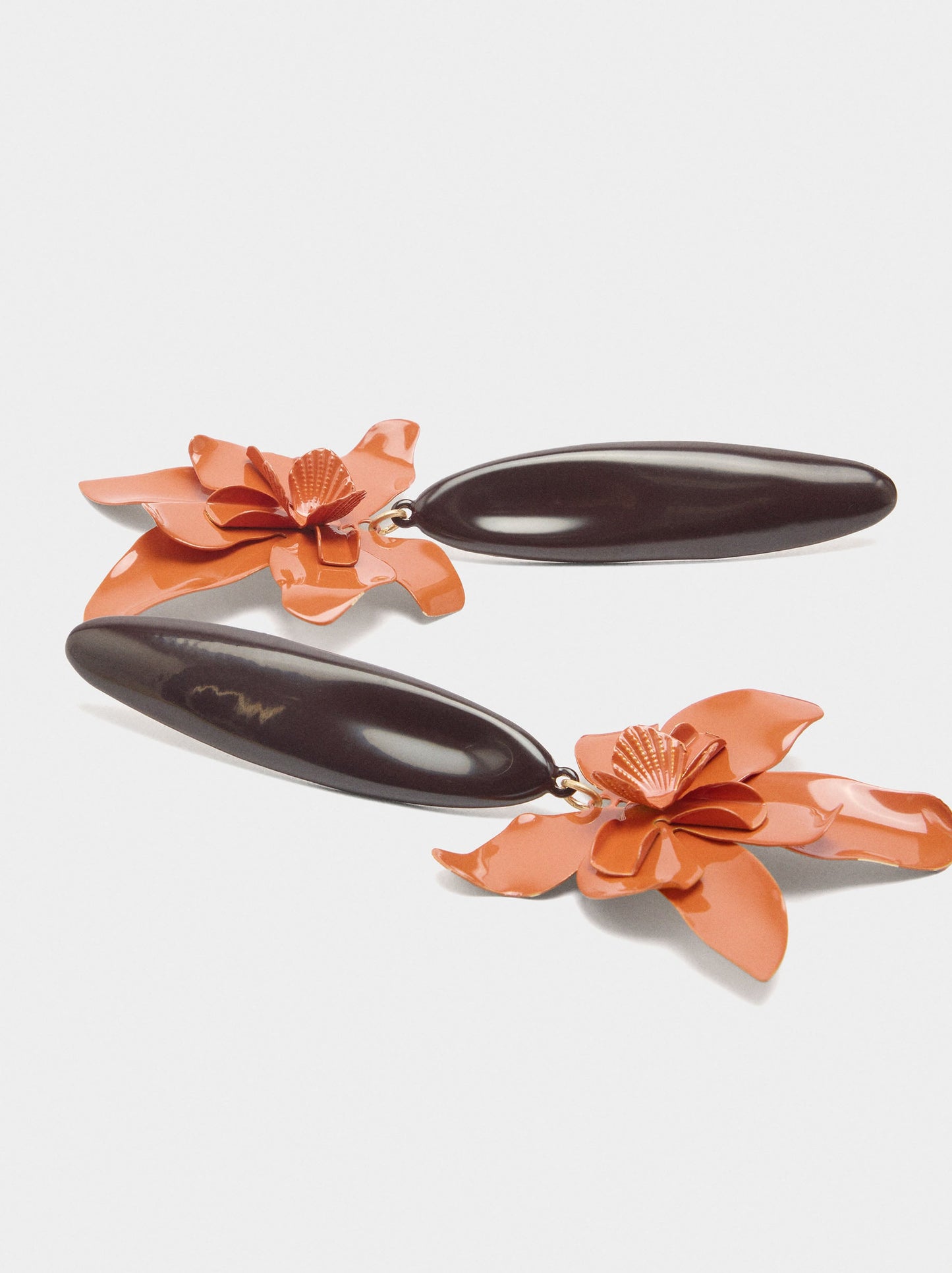 Maxi Flower Earrings With Enamel