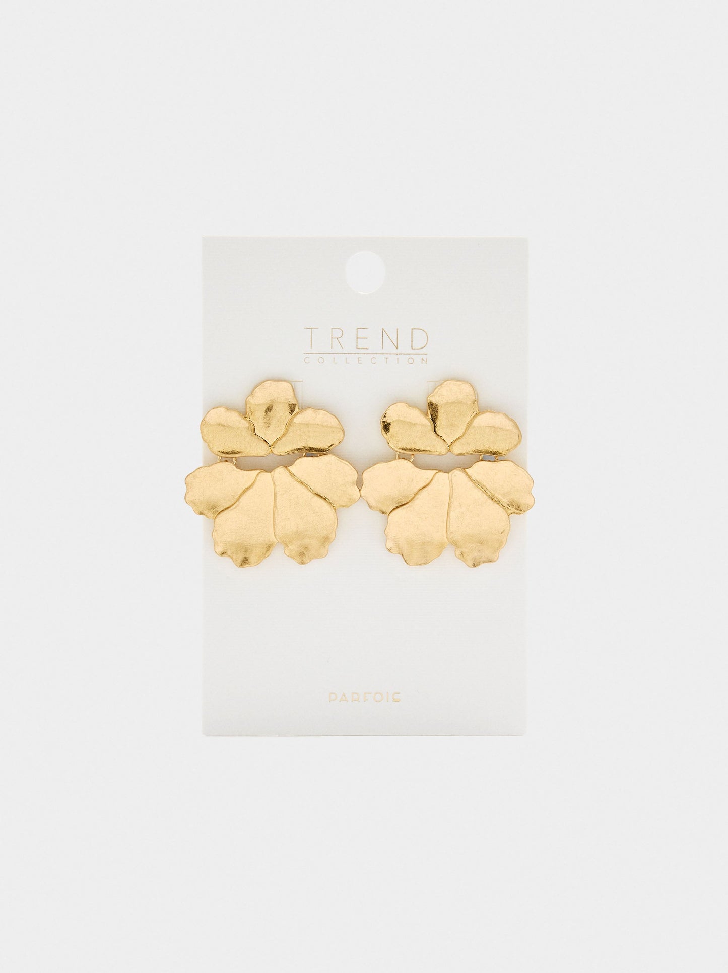 Maxi Flower Earrings With Embossed Detail