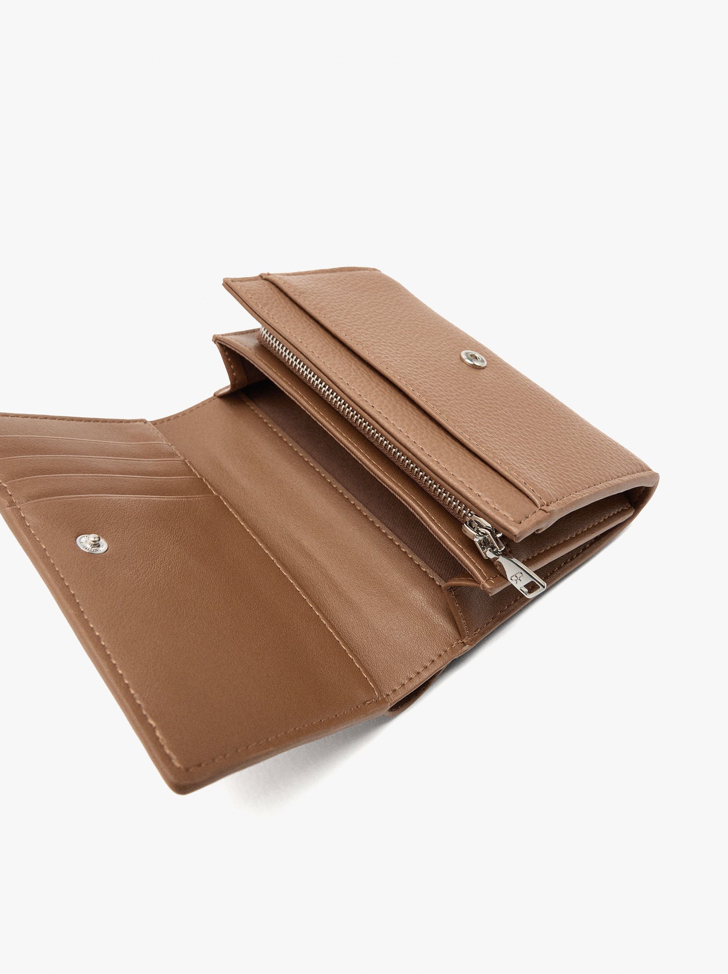 Wallet With Texture And Flap