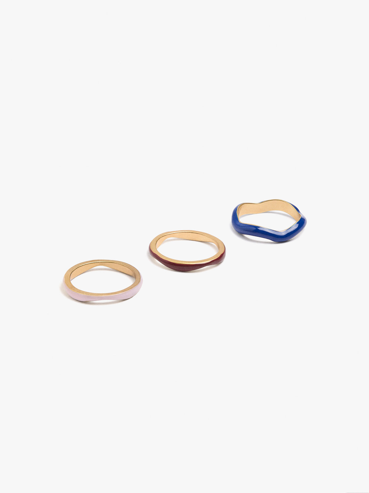 Set Of Wavy Rings With Enamel