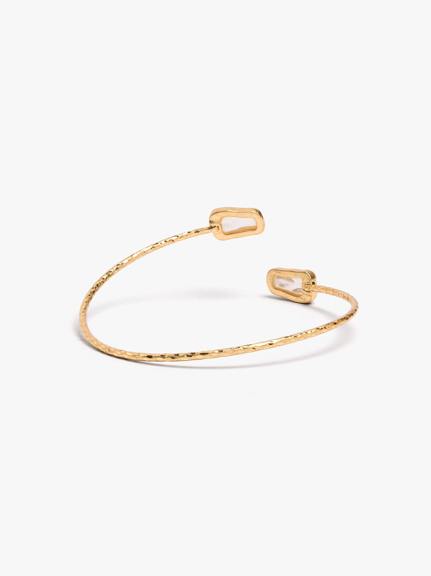 Thin Bracelet With Pearls