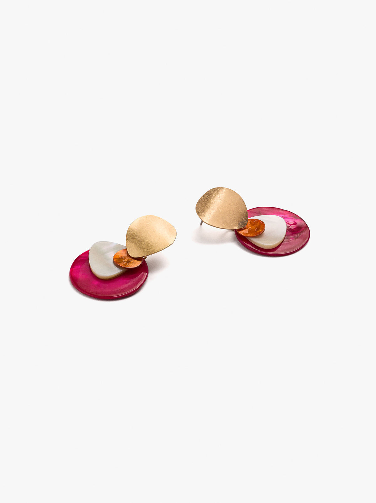 Round Earrings With Shells