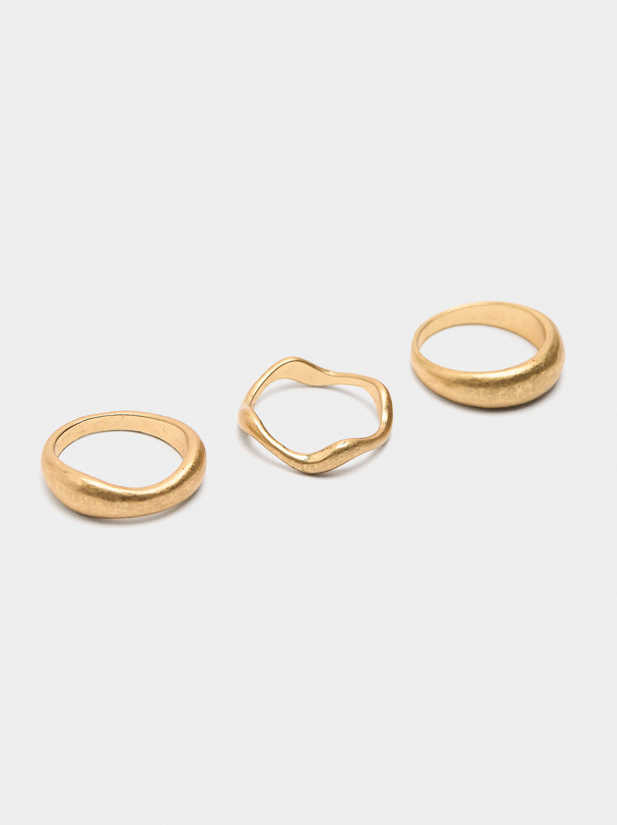 Set Of Wavy Rings