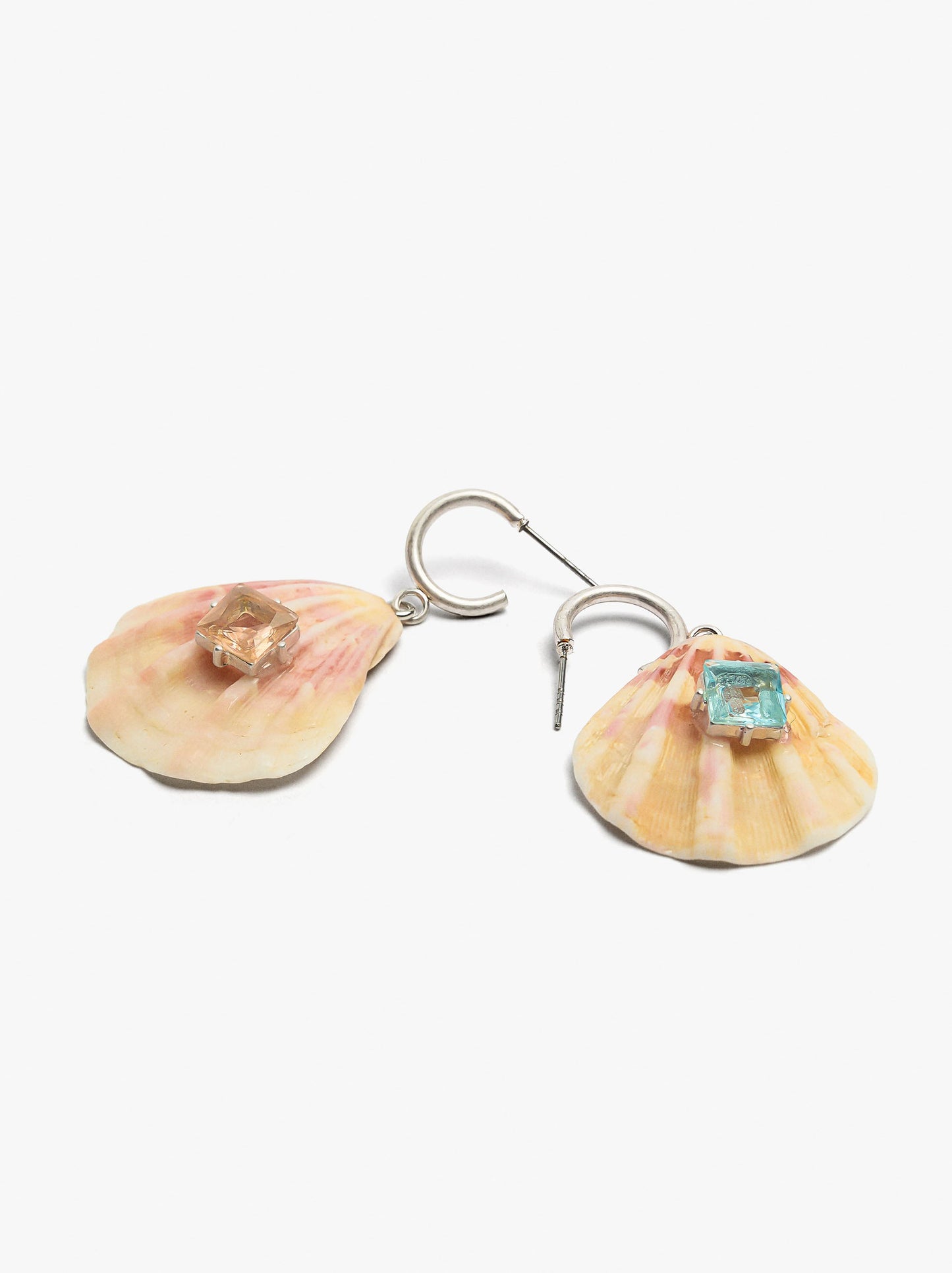 Shell Earrings With Zircons