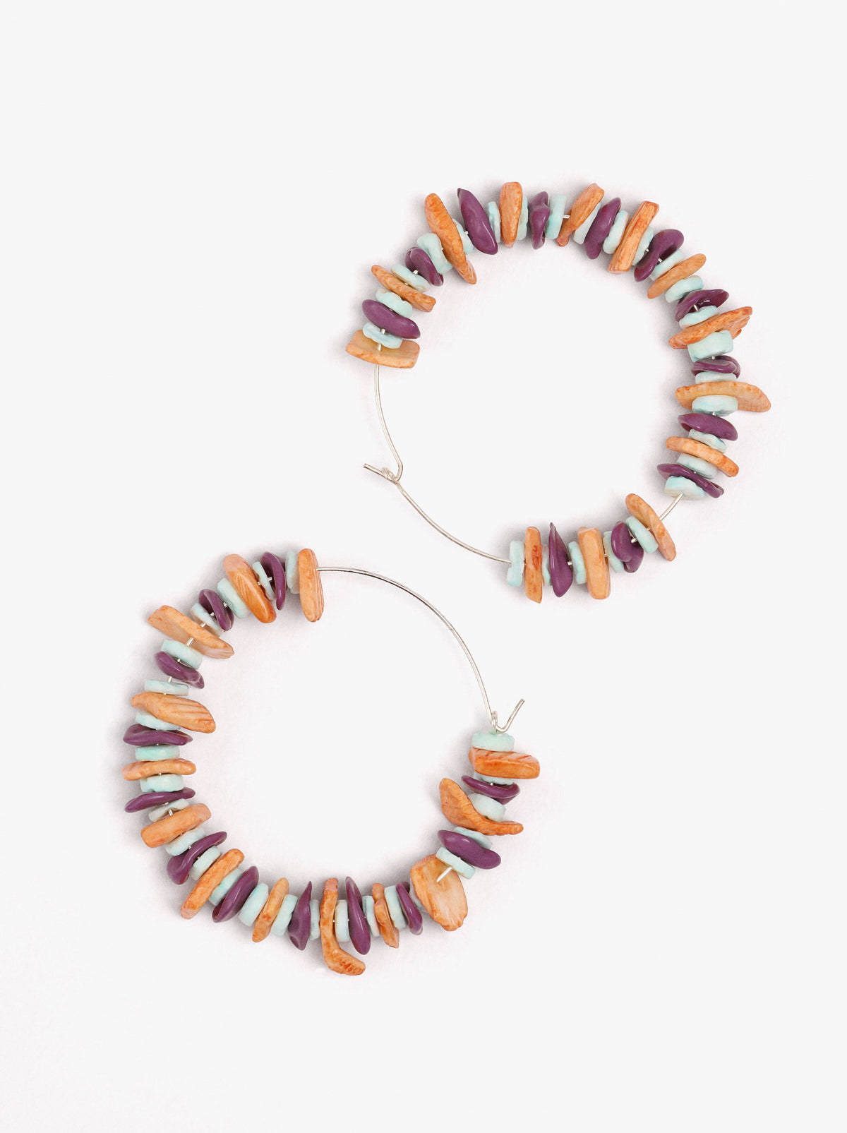 Hoop Earrings With Multicolor Shells