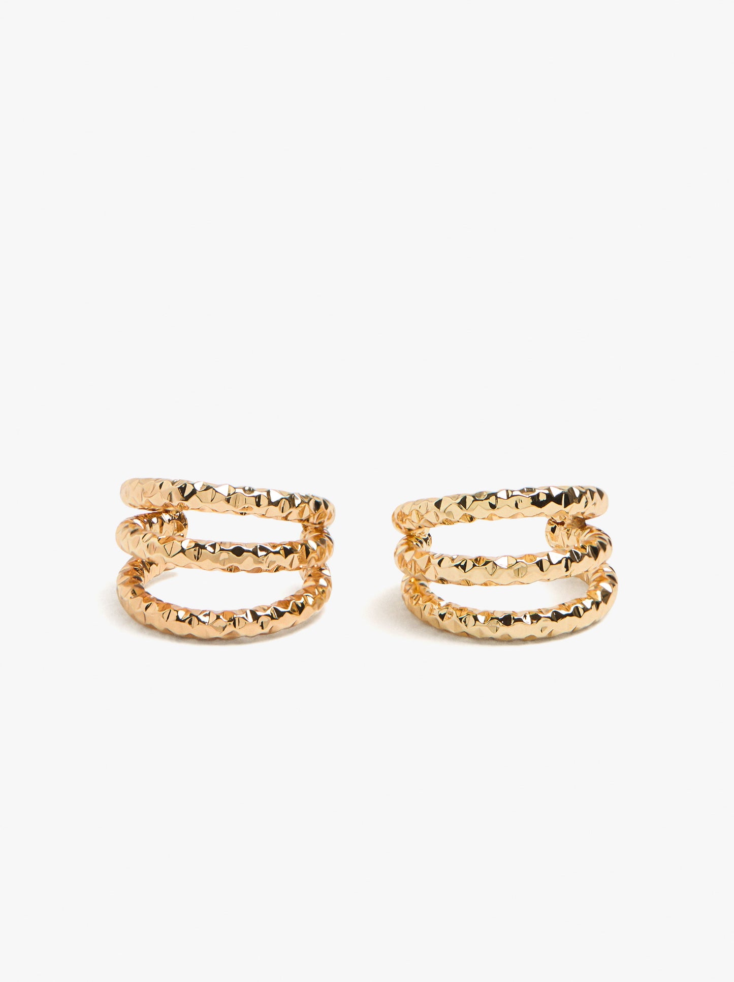 Open Hoop Earrings With Triple Effect
