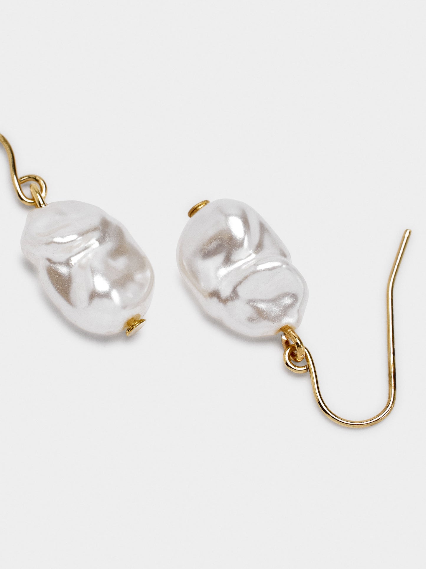 Earrings With Pearls