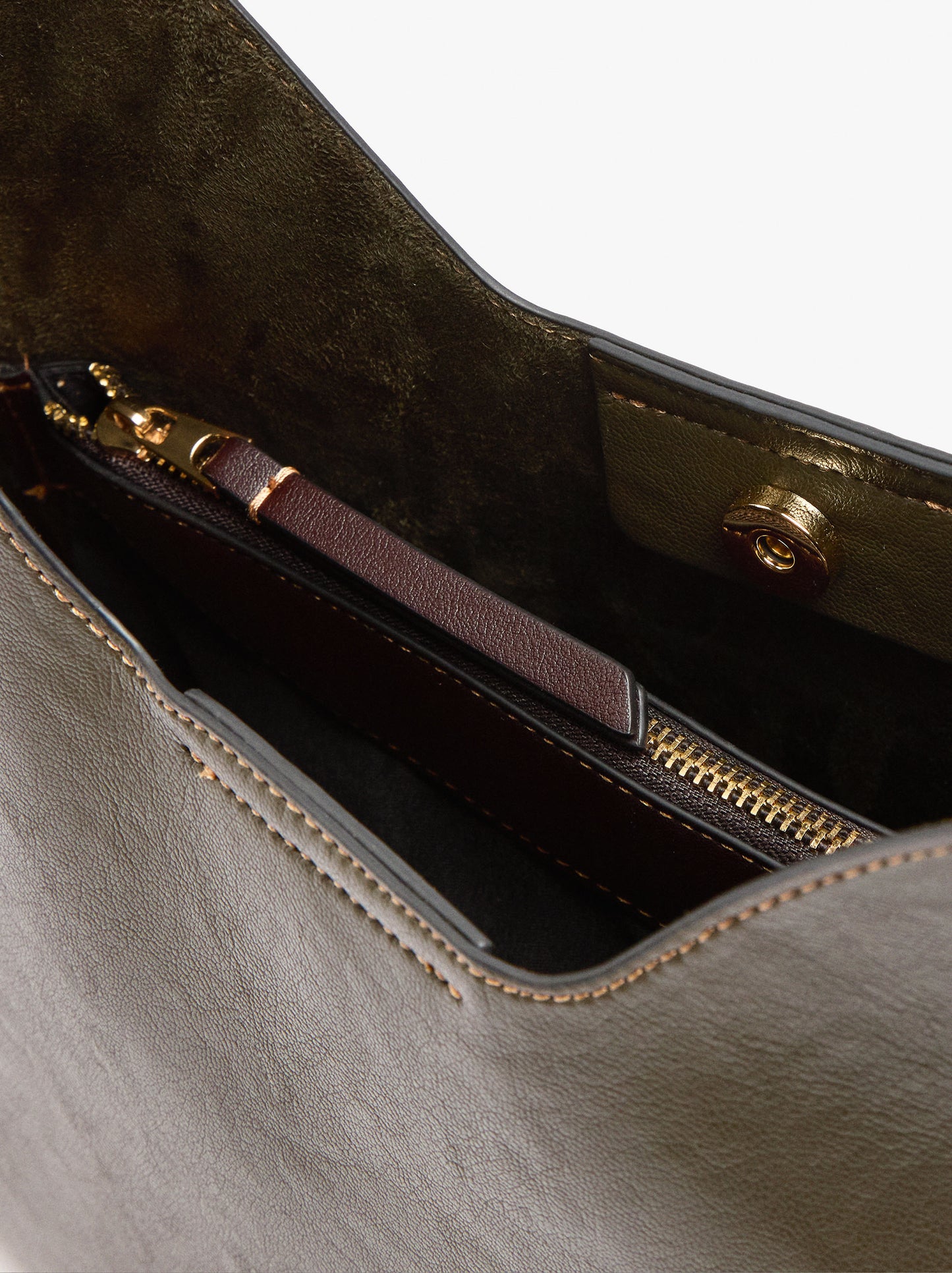 Shoulder Bag With Versatile Strap