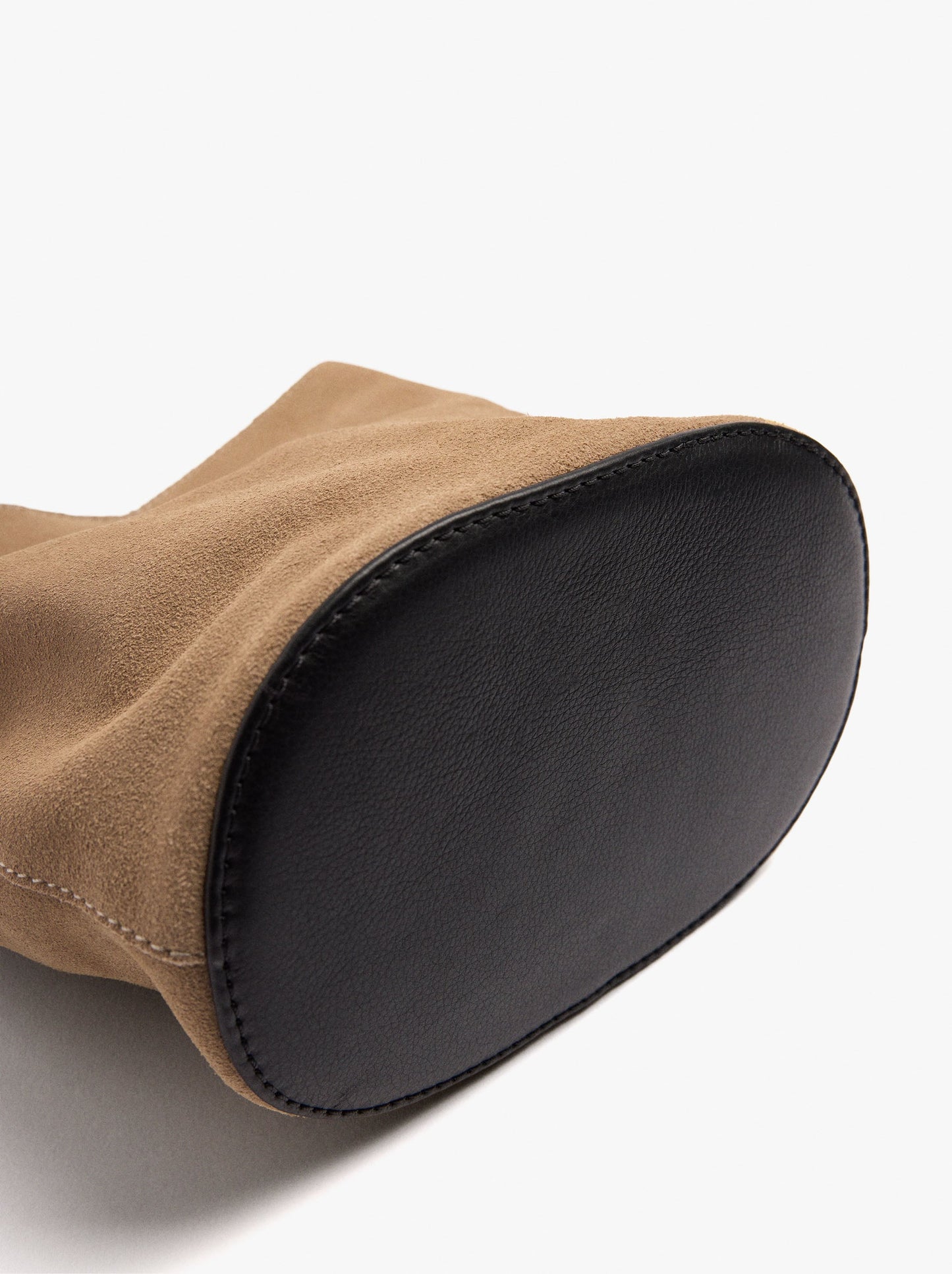 Leather Bucket Bag With Inner Pouch S