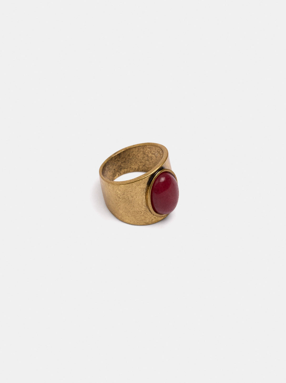 Wide Ring With Oval Stone