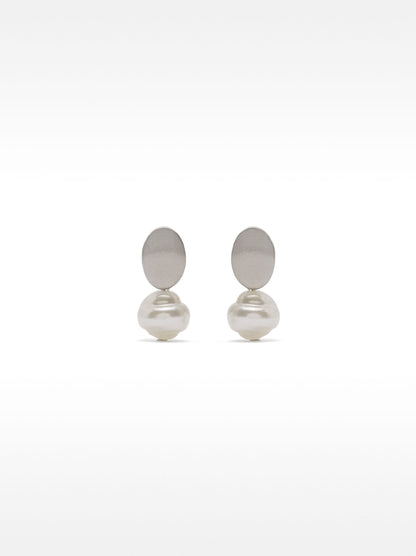 Earrings With Pearls