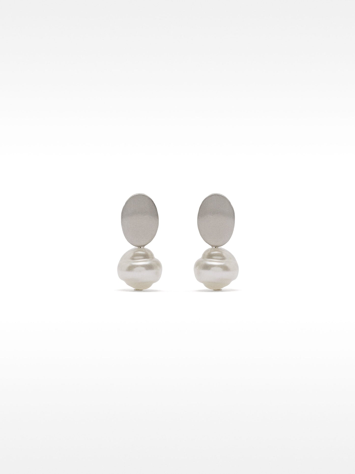 Earrings With Pearls