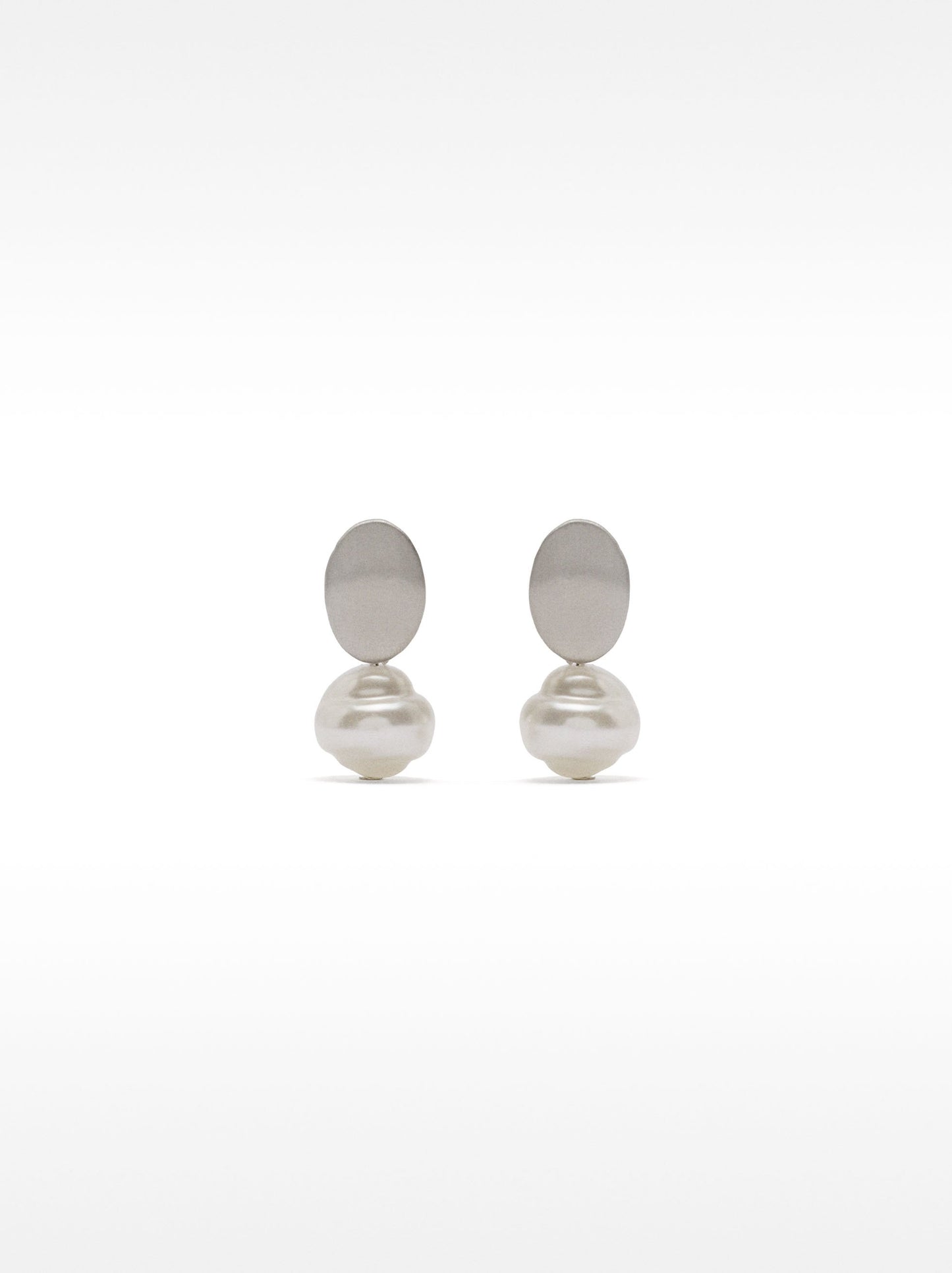 Earrings With Pearls