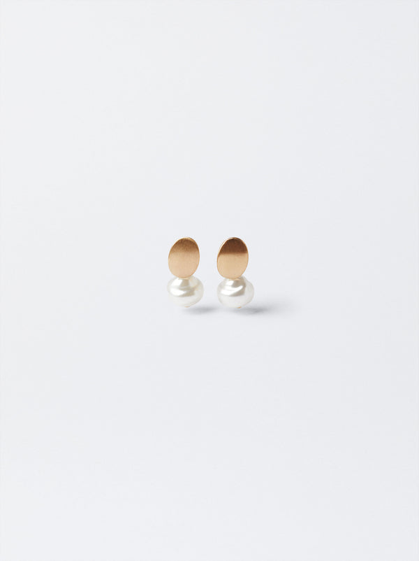 Short Earrings With Pearl