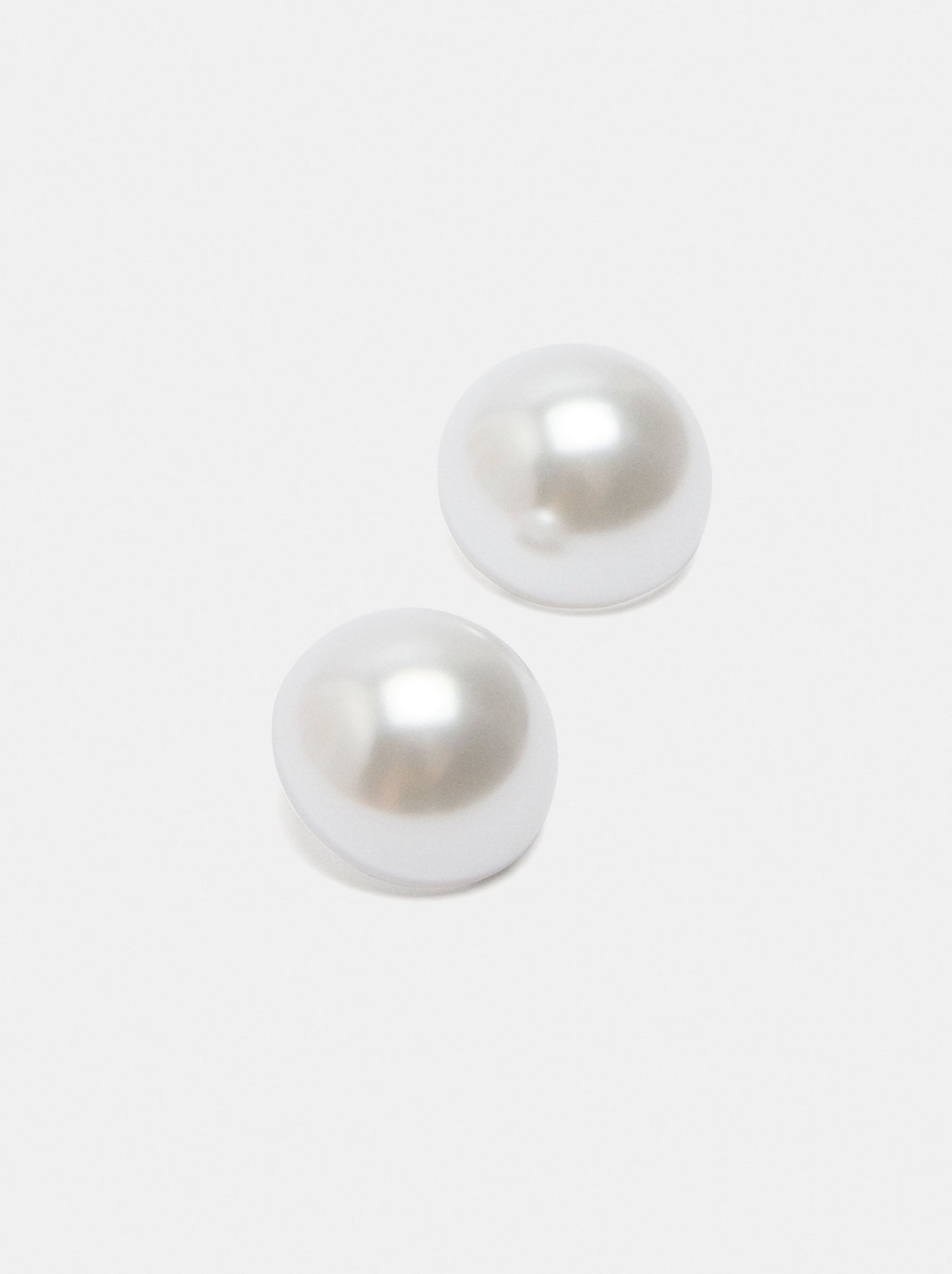 Faux Pearl Short Earrings With Clip Buckle