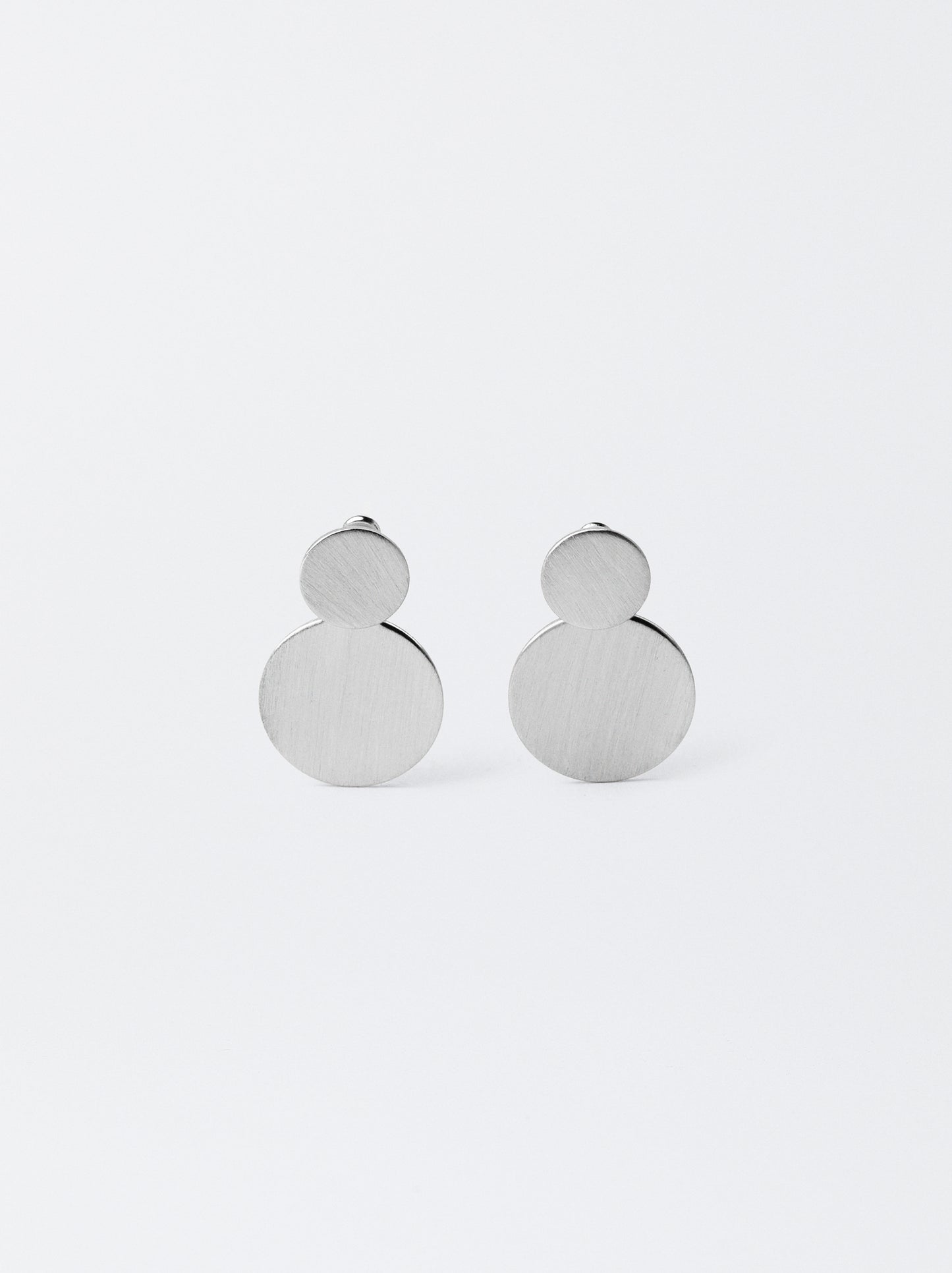 Circular Studs