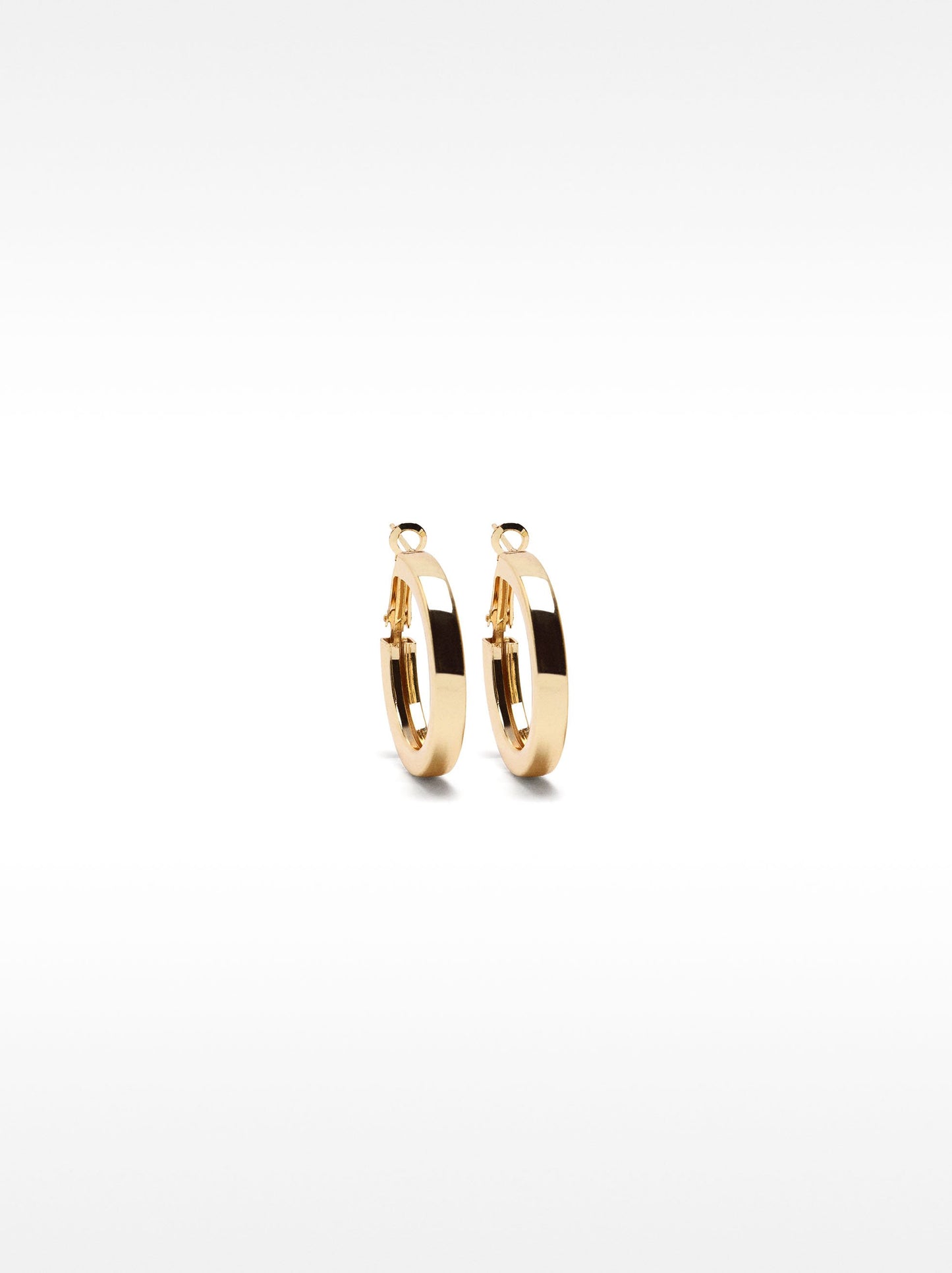 Basic Small Hoop Earrings