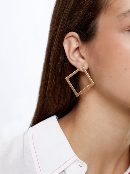 Medium Diamond-Shaped Earrings