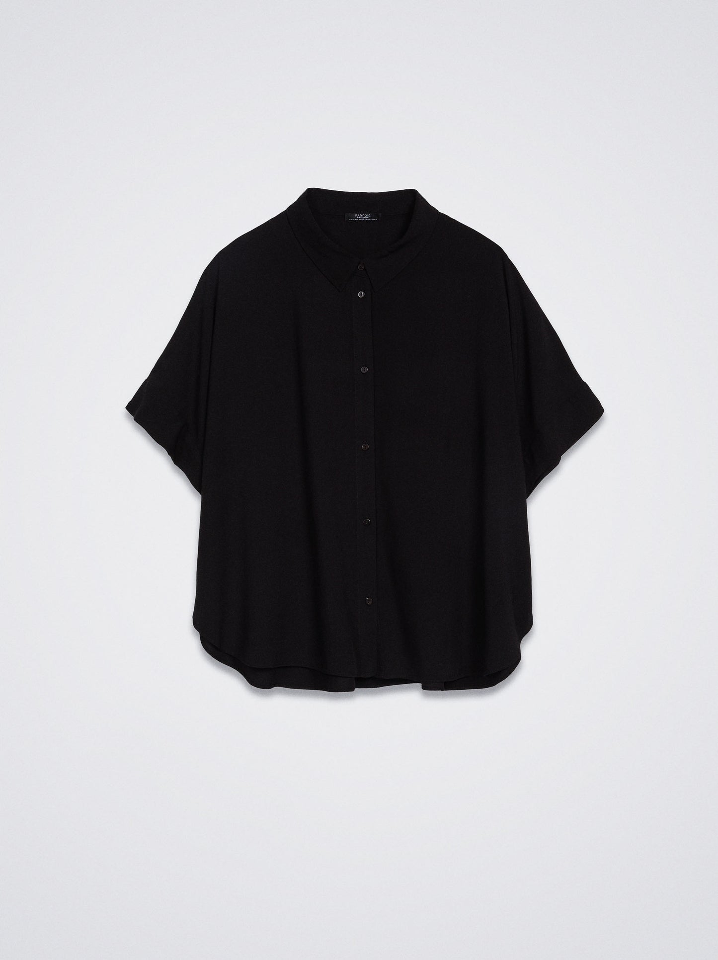 Short-Sleeved Shirt With Buttons