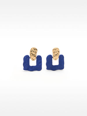 Earrings With Matte Effect
