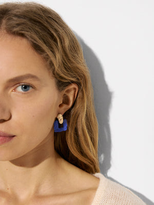 Earrings With Matte Effect