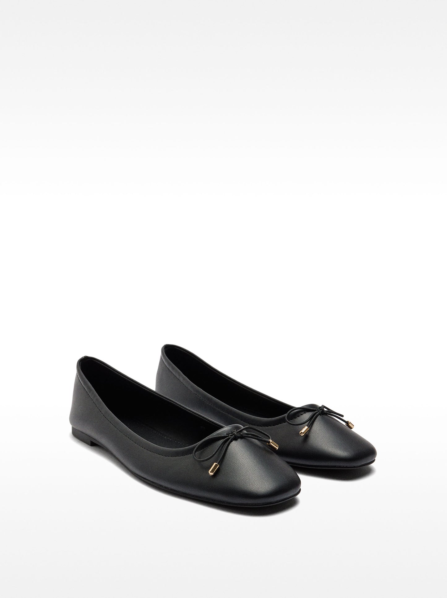 Ballet Flats With Bow