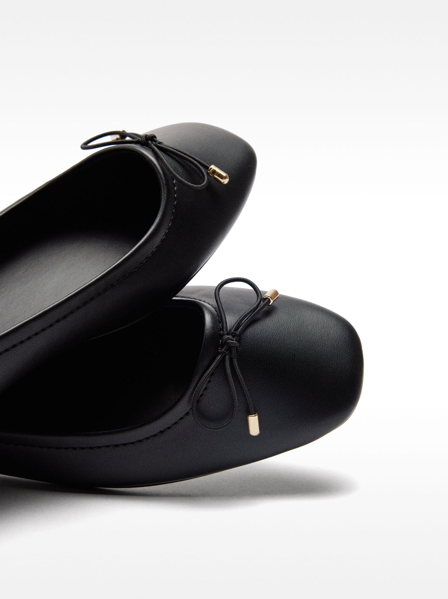 Ballet Flats With Bow