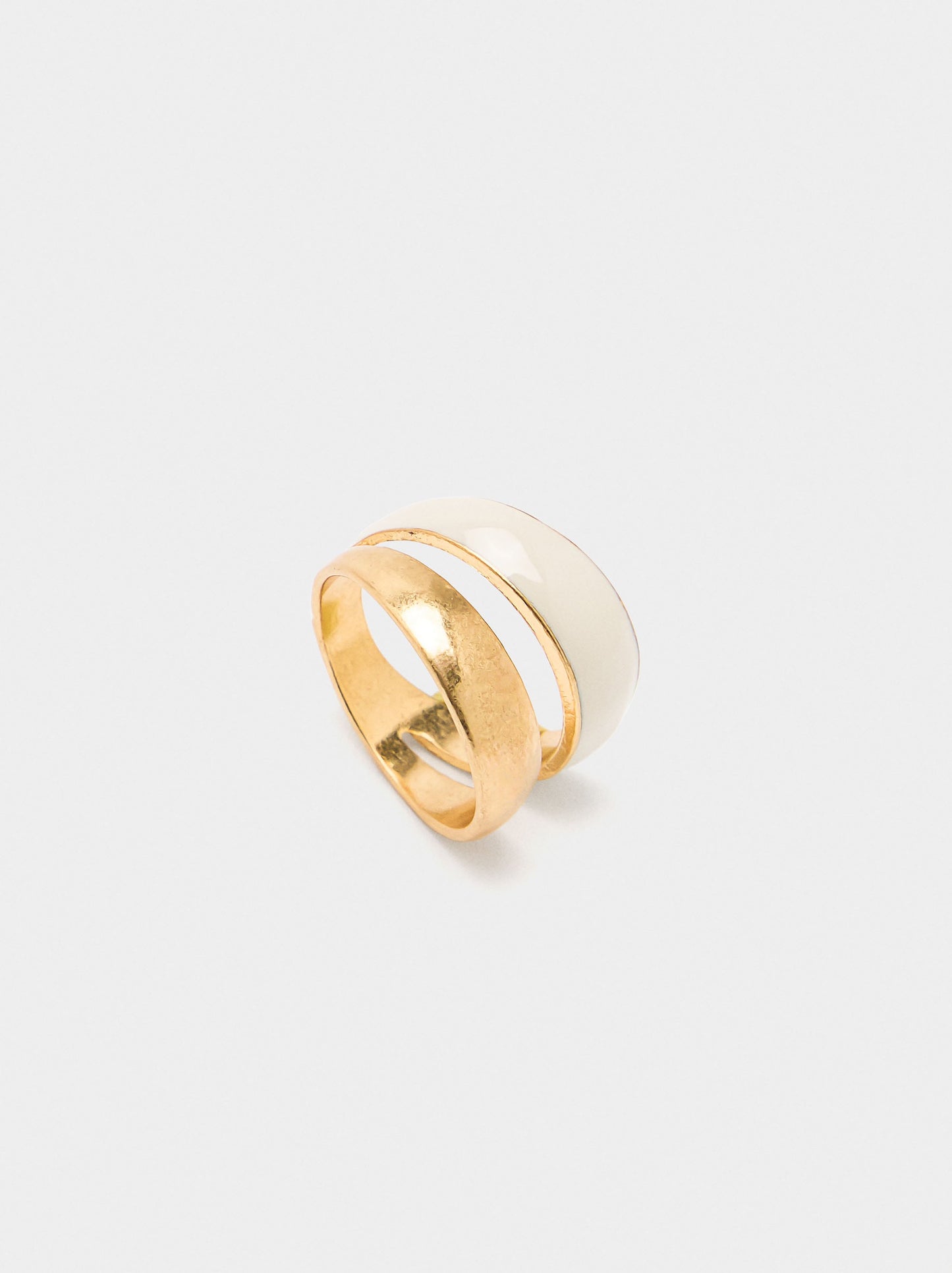 Enamel Ring