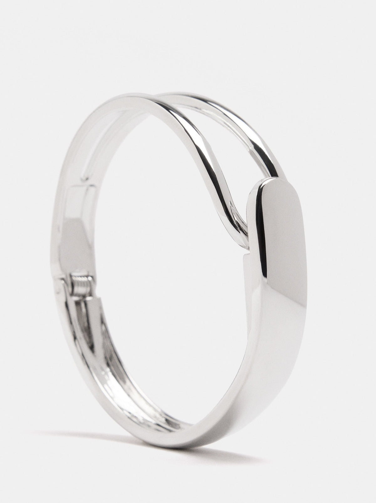 Asymmetrical Rigid Bracelet