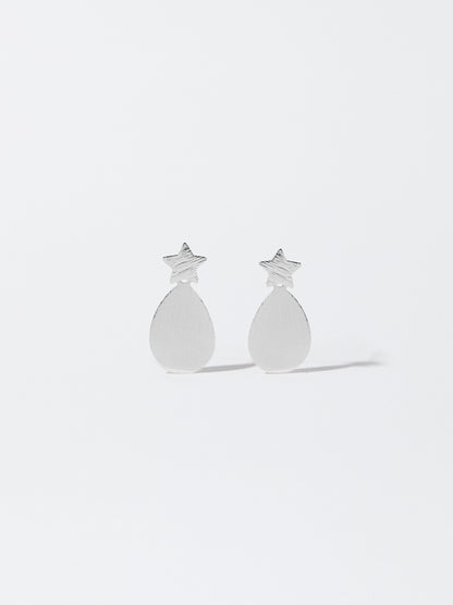 Oval Star Earrings