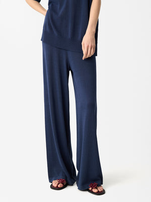 Loose-Fitting Trousers With Elastic Waistband