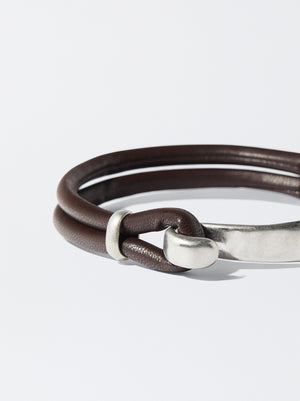 Bracelet With Metallic Detail