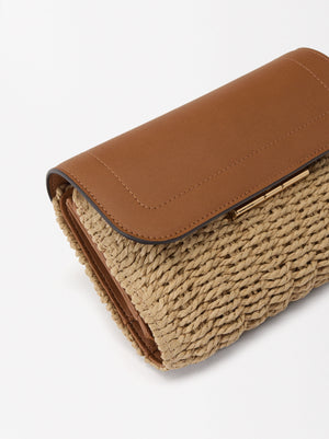 Straw-Effect Wallet