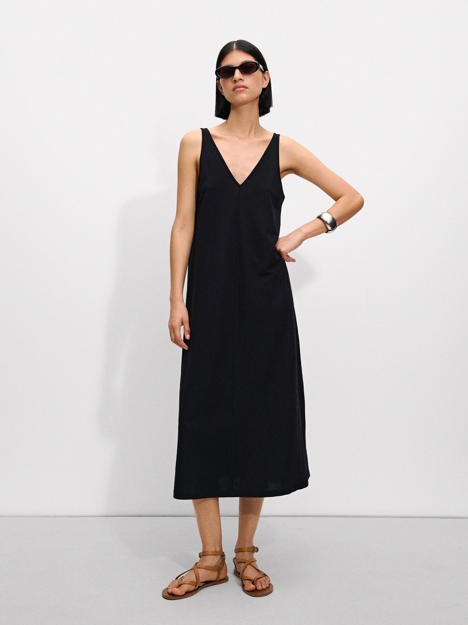 Loose-Fitting V-Neck Dress