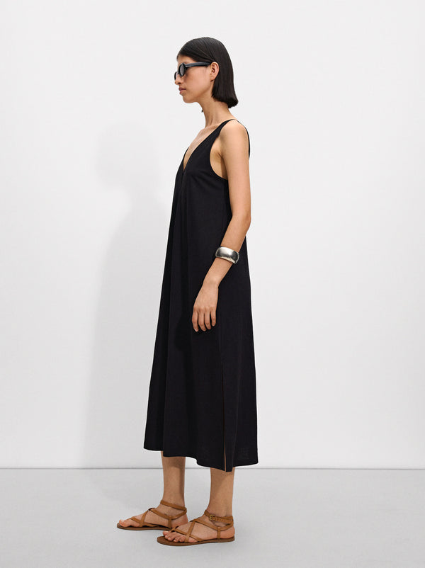 Loose-Fitting V-Neck Dress