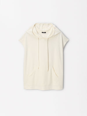 Sleeveless T-Shirt With Hood