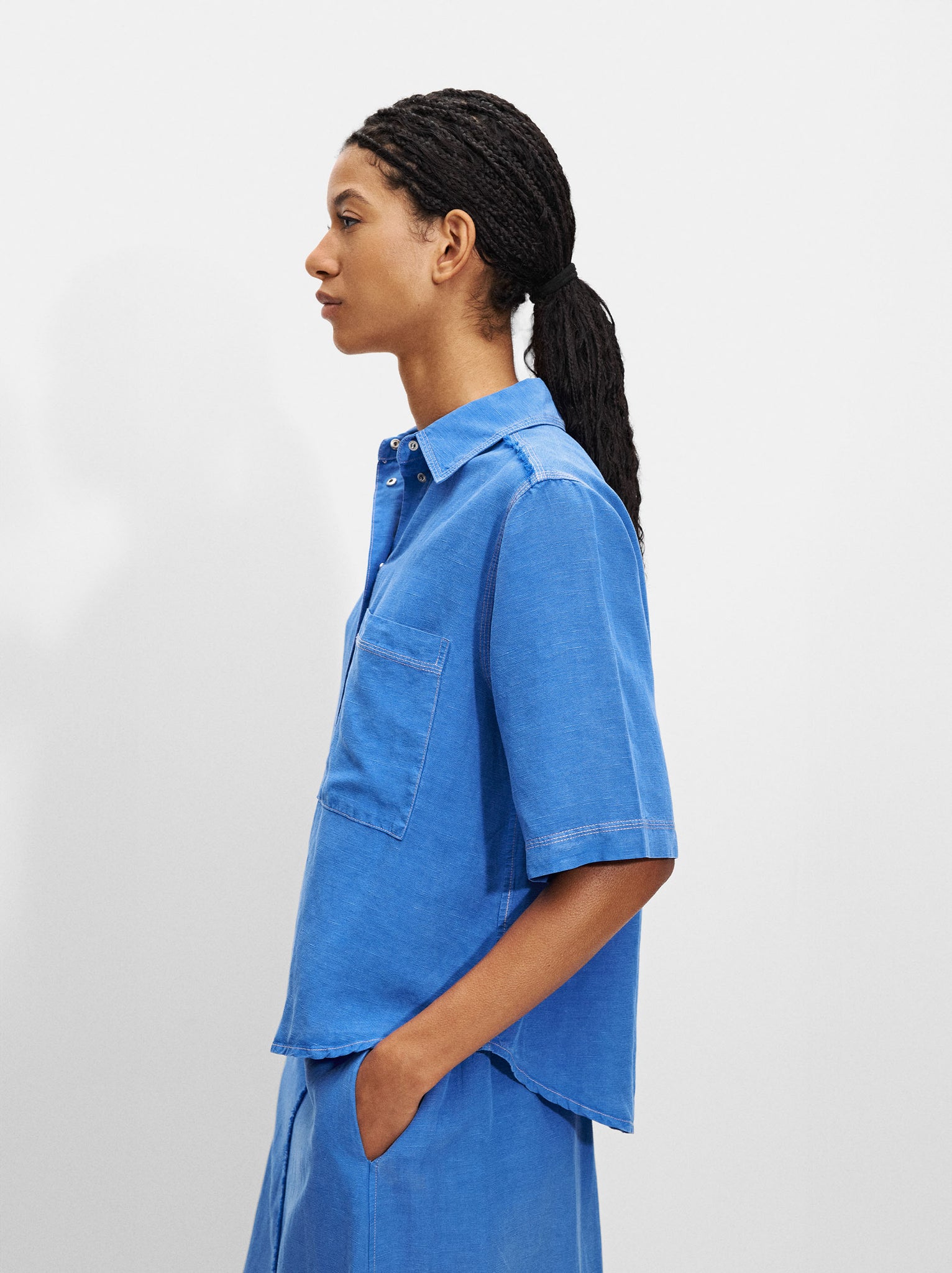 Short-Sleeved Shirt With Linen