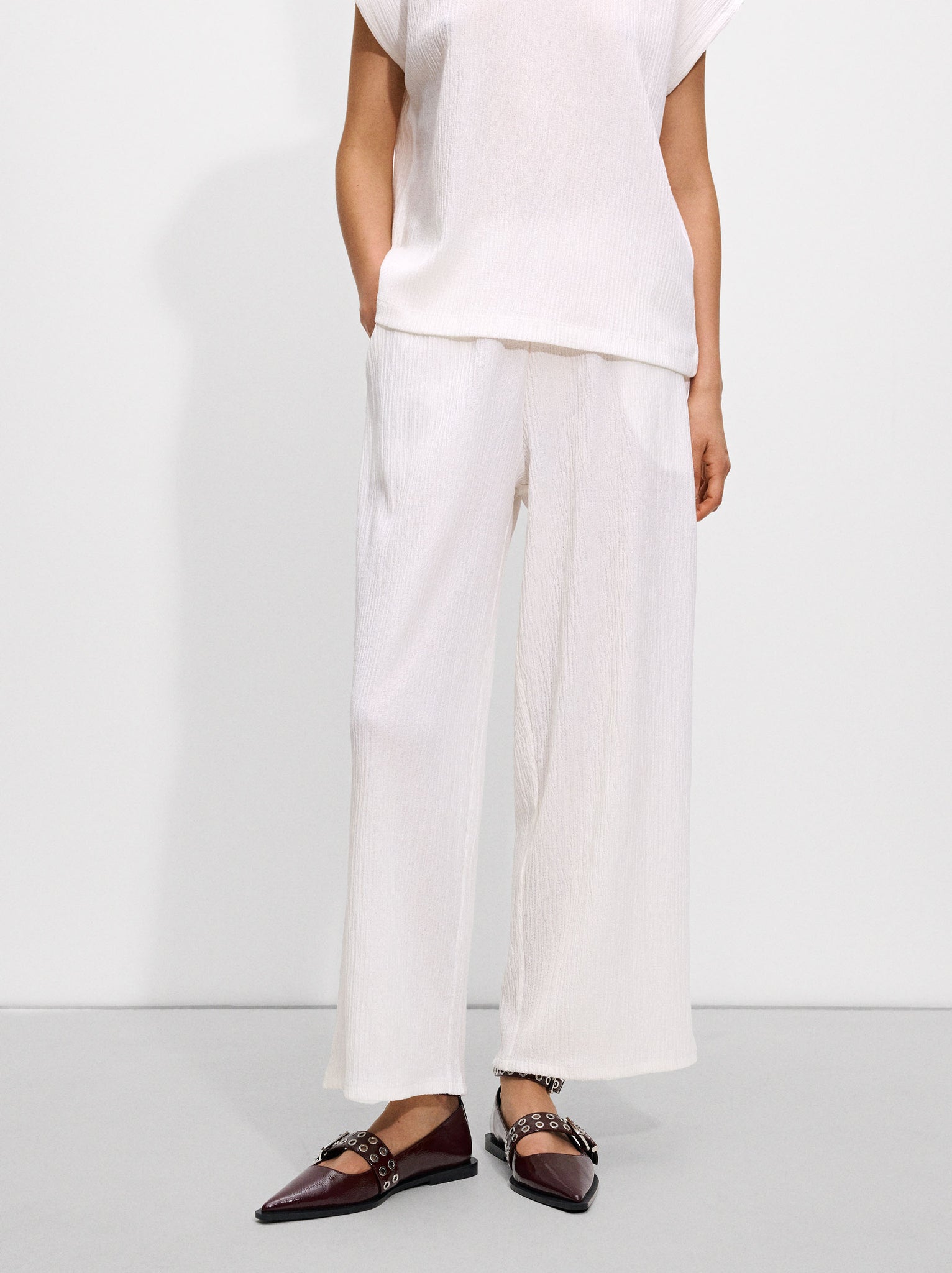 Textured Trousers With Elastic Waistband
